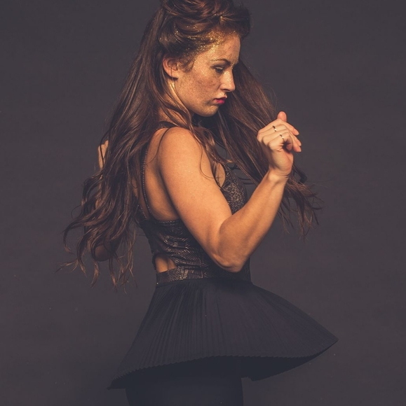 Lululemon. City Tank. Golden Godess Cashew Multi / Black. Size 4. - Picture 3 of 13